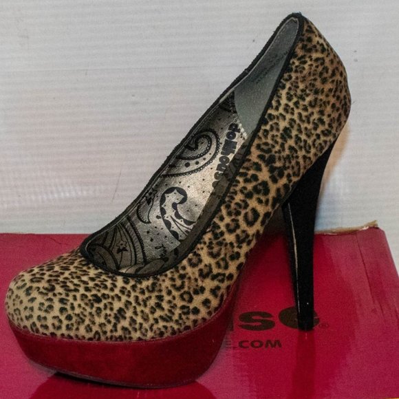 DOLLHOUSE SIZE 5.5 LEOPARD PRINT PUMP - Picture 1 of 17